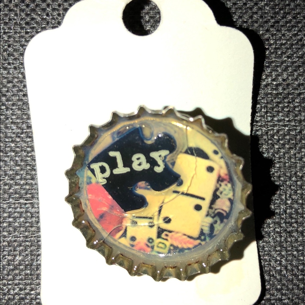 Bottle cap pin